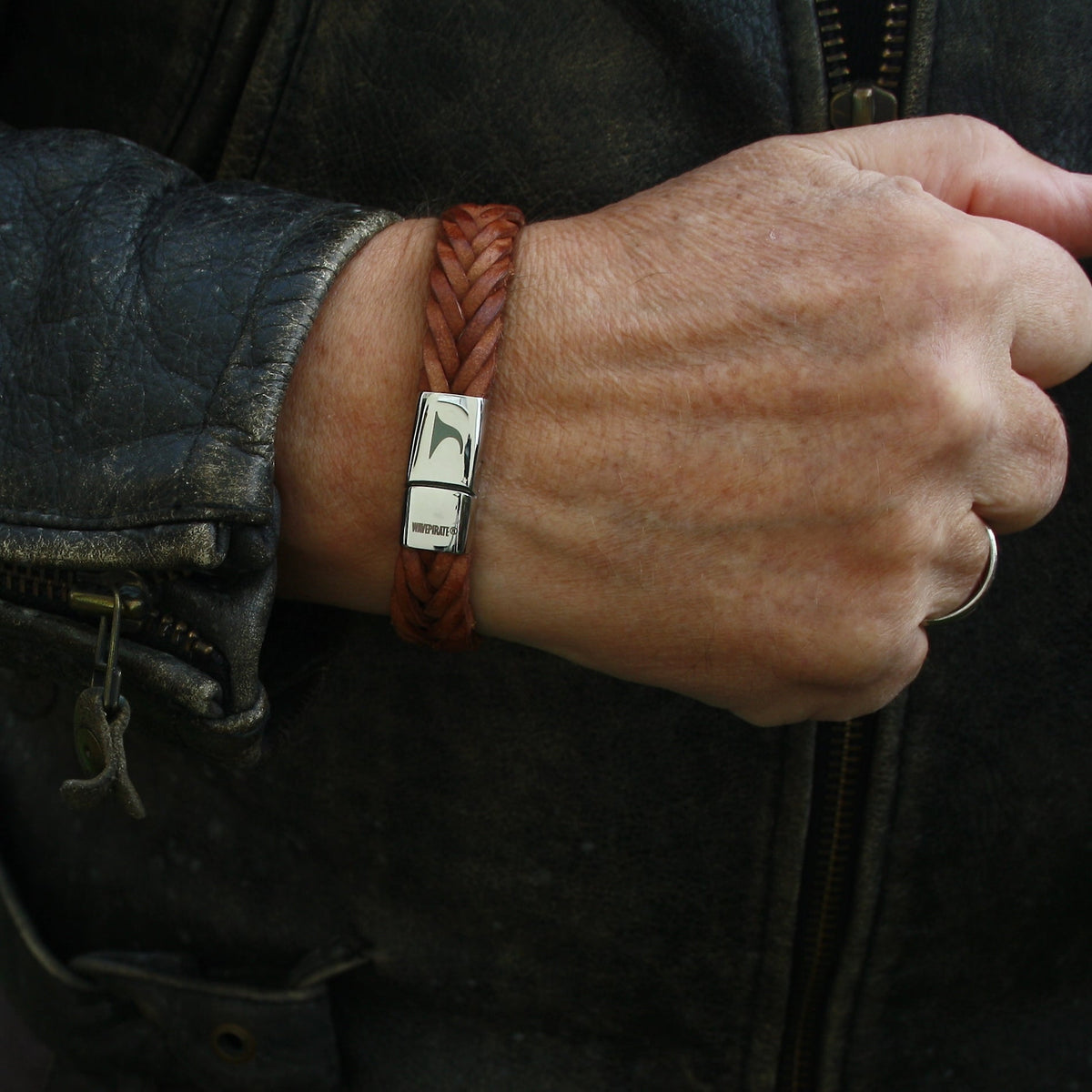 Lederarmbänder-herren-damen-wavepirate-shop - Armbänder aus Leder