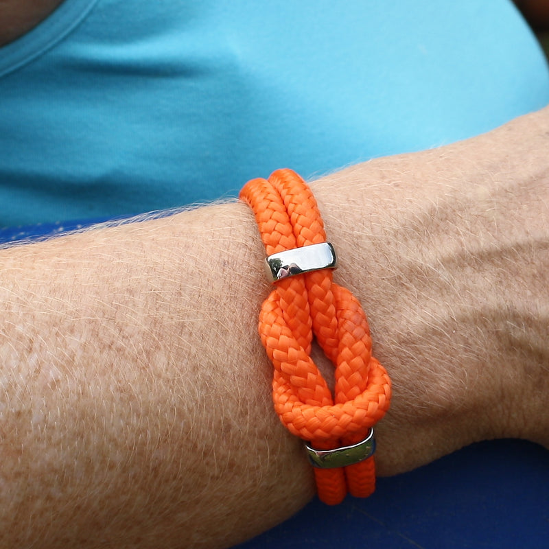 Damen-Segeltau-armband-pure-orange-silber-geflochten-Edelstahlverschluss-getragen-wavepirate-shop-st