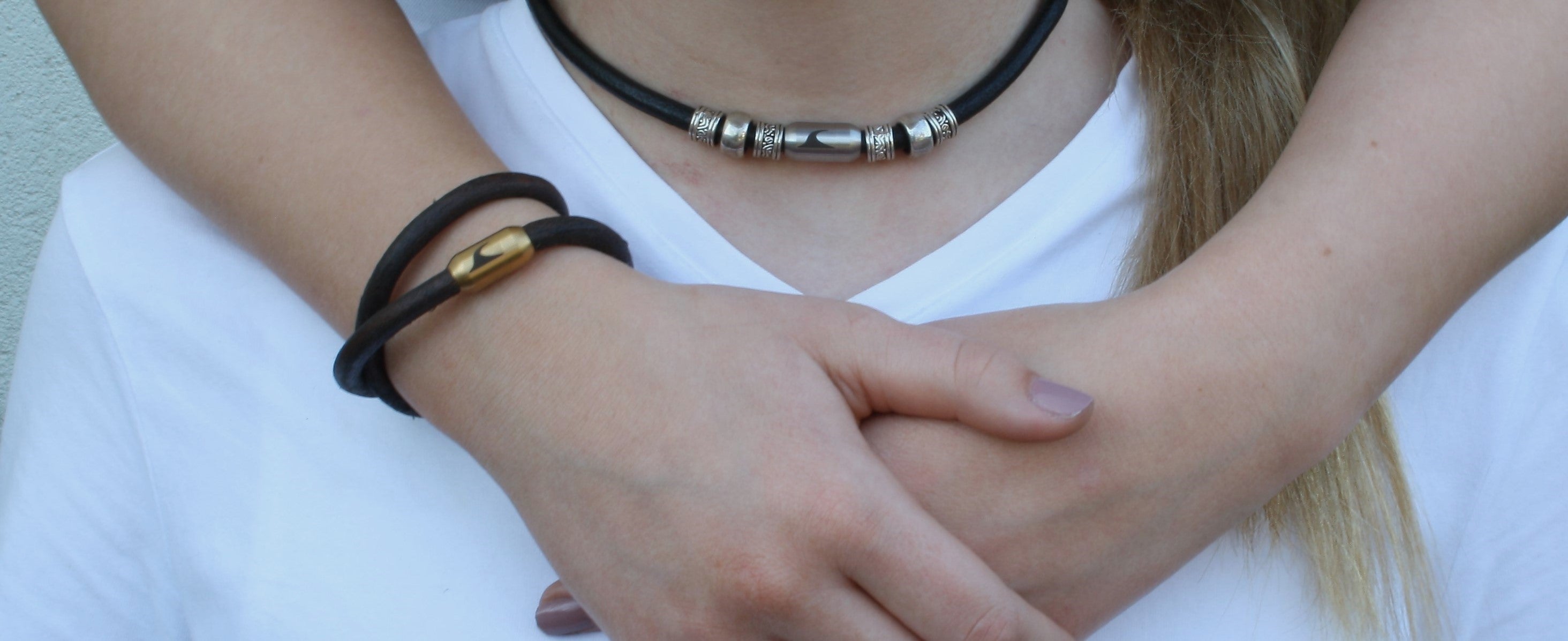 armbaender-leder-segeltau-halsketten-accessoires-wavepirate-shop