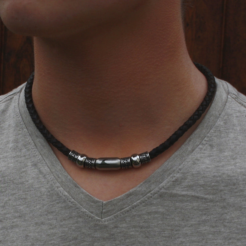 leder-halskette-Herren-damen-atoll-vintage-braun-silber-massiv-Edelstahlverschluss-getragen-wavepirate-shop-vi