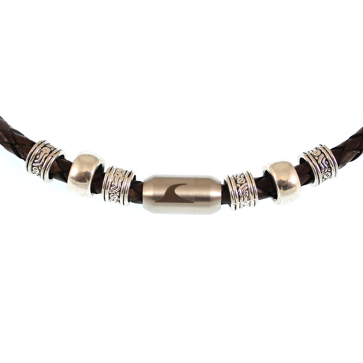 leder-halskette-Herren-damen-charm-braun-silber-geflochten-Edelstahlverschluss-detail-wavepirate-shop-f