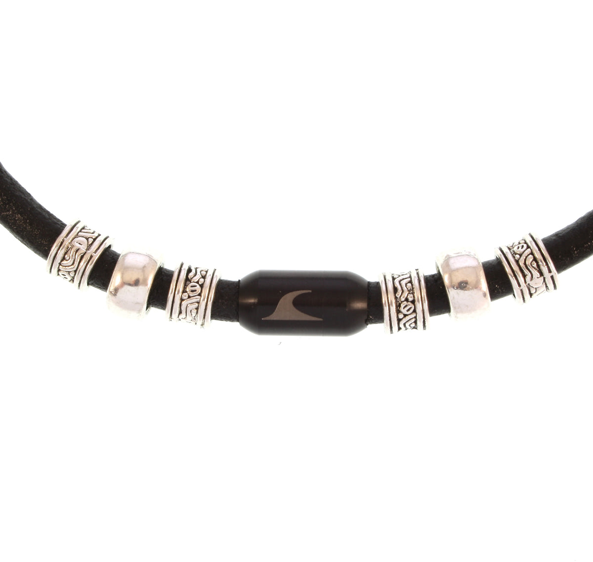 leder-halskette-Herren-damen-charm-schwarz-massiv-Edelstahlverschluss-detail-wavepirate-shop-r