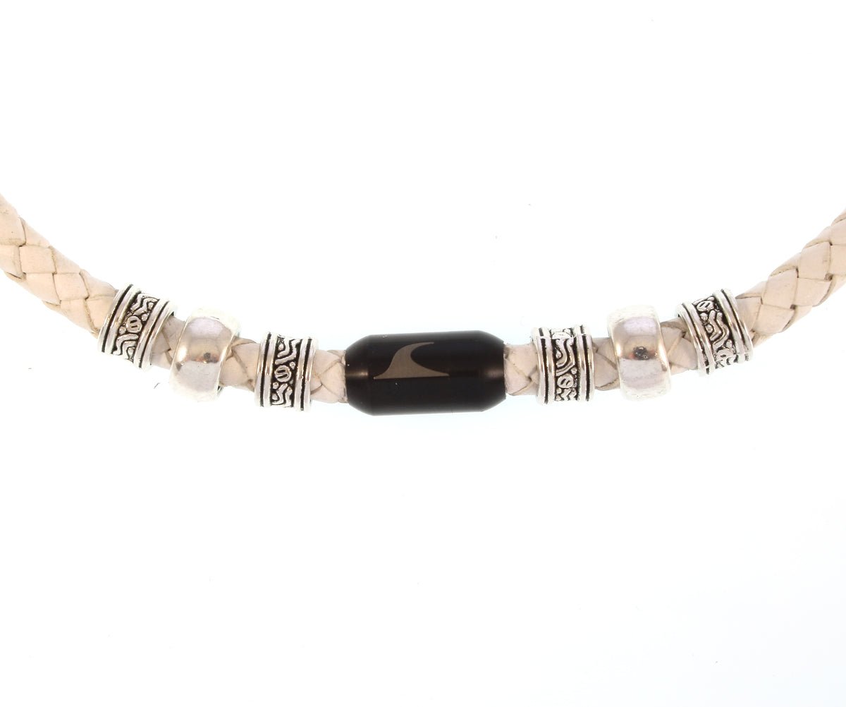 leder-halskette-Herren-damen-charm-weiss-schwarz-geflochten-Edelstahlverschluss-detail-wavepirate-shop-f