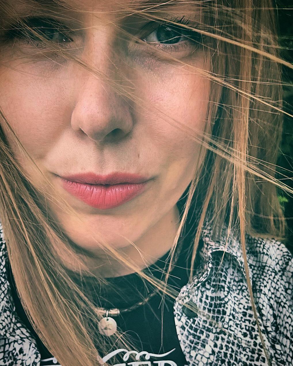 leder-halskette-Herren-damen-reef-schwarz-getragen-Edelstahlverschluss-geflochten-wavepirate-shop-m