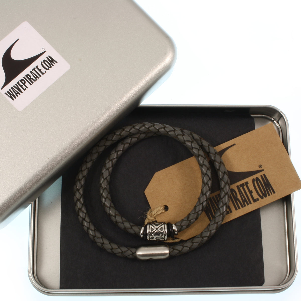 lederhalskette-Herren-damen-grau-shine-silber-geflochten-Edelstahlverschluss-geschenkverpackung-wavepirate-shop-f