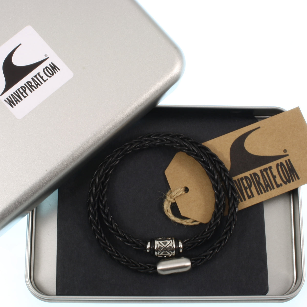 lederhalskette-Herren-damen-schwarz-shine-silber-riemen-geflochten-Edelstahlverschluss-geschenkverpackung-wavepirate-shop-z