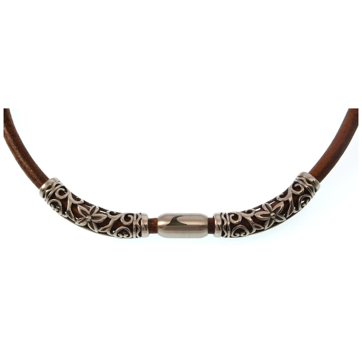 lederhalskette-herren-damen-braun-silber-xo2-riemen-massiv-Edelstahlverschluss-detail-wavepirate-shop-r