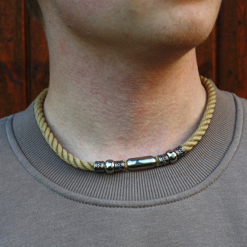 segeltau-halskette-Herren-damen-atoll-beige-natur-silber-kordel-geflochten-Edelstahlverschluss-getrageen-wavepirate-shop-k