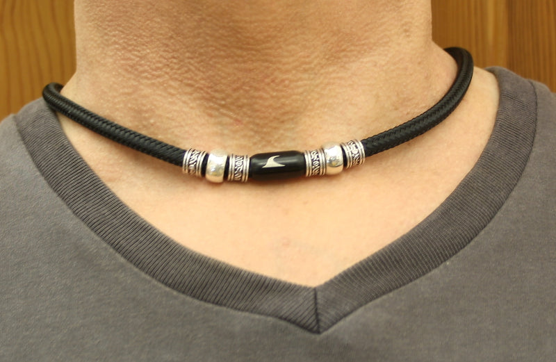 segeltau-halskette-Herren-damen-charm-schwarz-geflochten-Edelstahlverschluss-getragen-wavepirate-shop-r