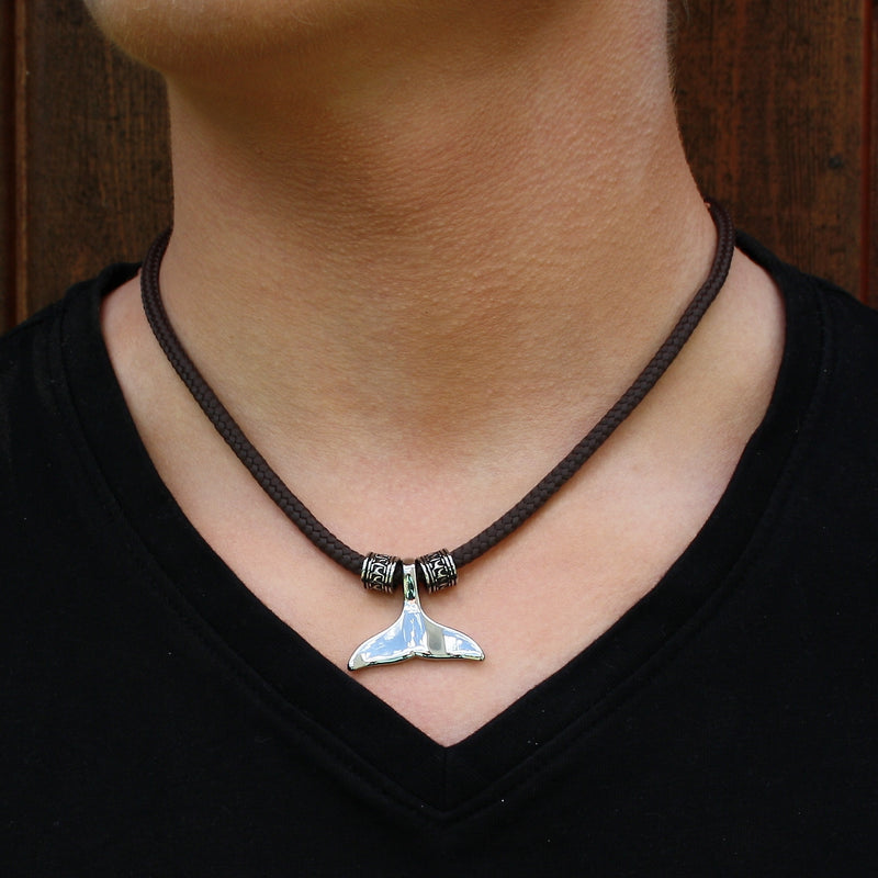 segeltau-halskette-Herren-damen-moby-wal-braun-geflochten-Edelstahlverschluss-getragen-wavepirate-shop-st