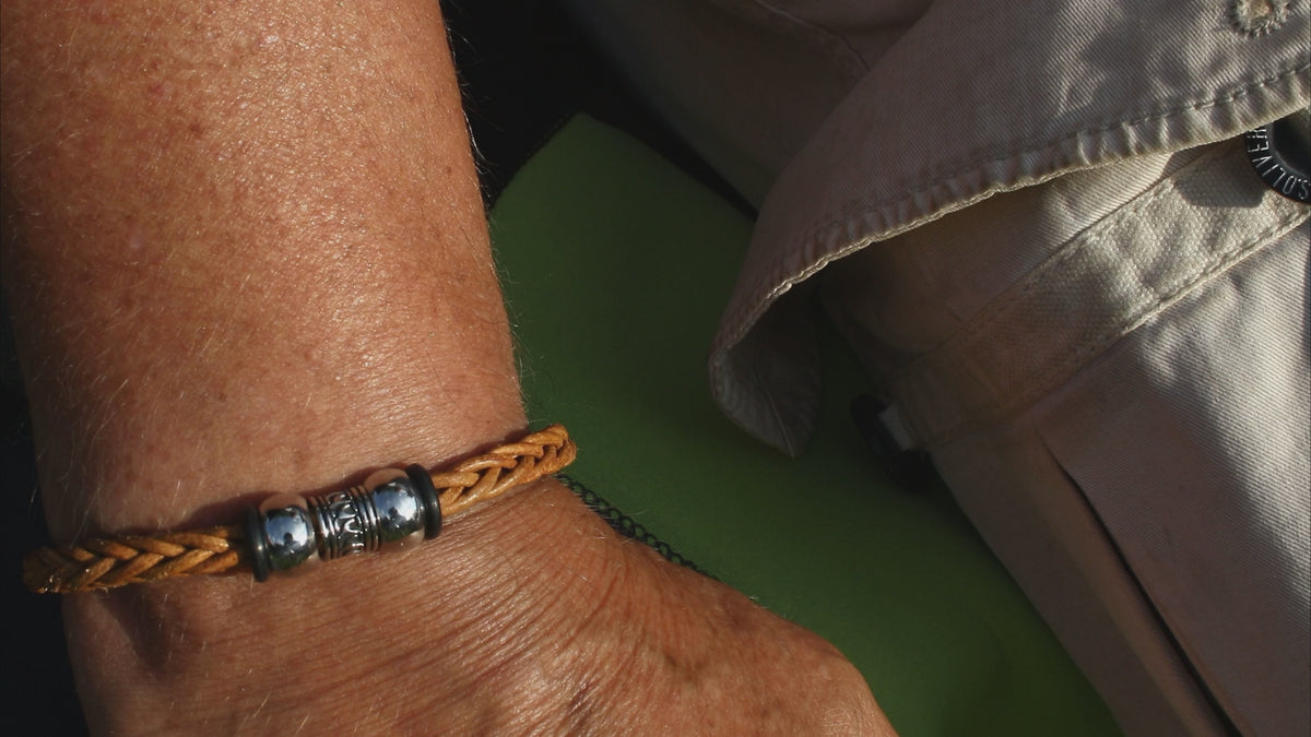 WAVEPIRATE Lederhalskette ATOLL mit Edelstahlmagnetverschluss