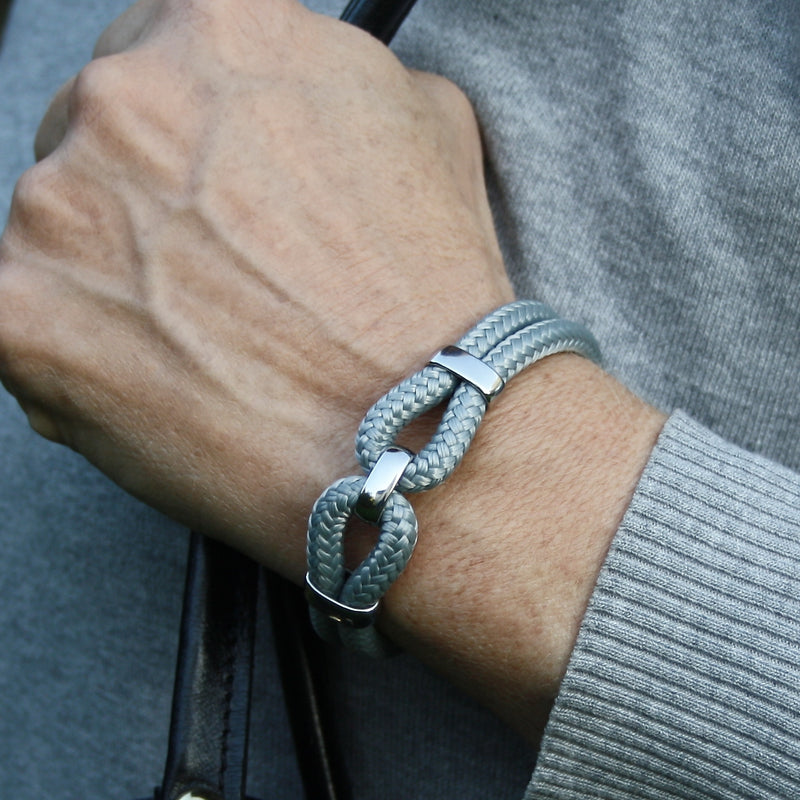 Damen-Segeltau-armband-roma-grau-geflochten-Edelstahlverschluss-getragen-wavepirate-shop-st