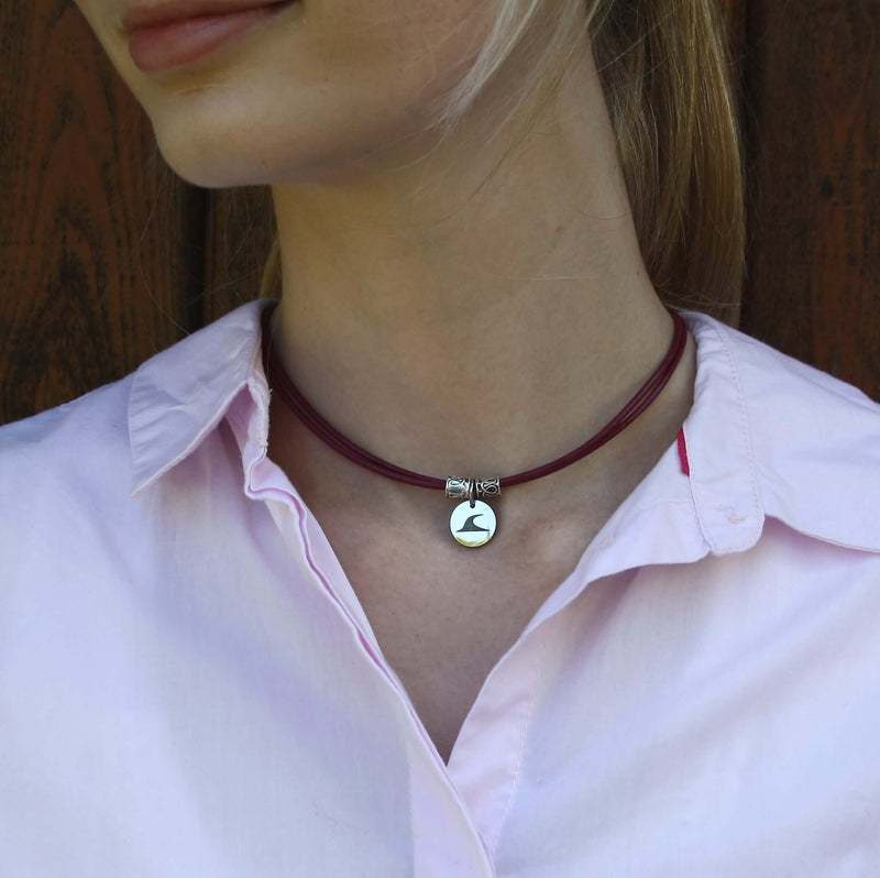 Damen-leder-halskette-herren-rondo-brombeer-getragen-Edelstahlverschluss-wavepirate-shop-r