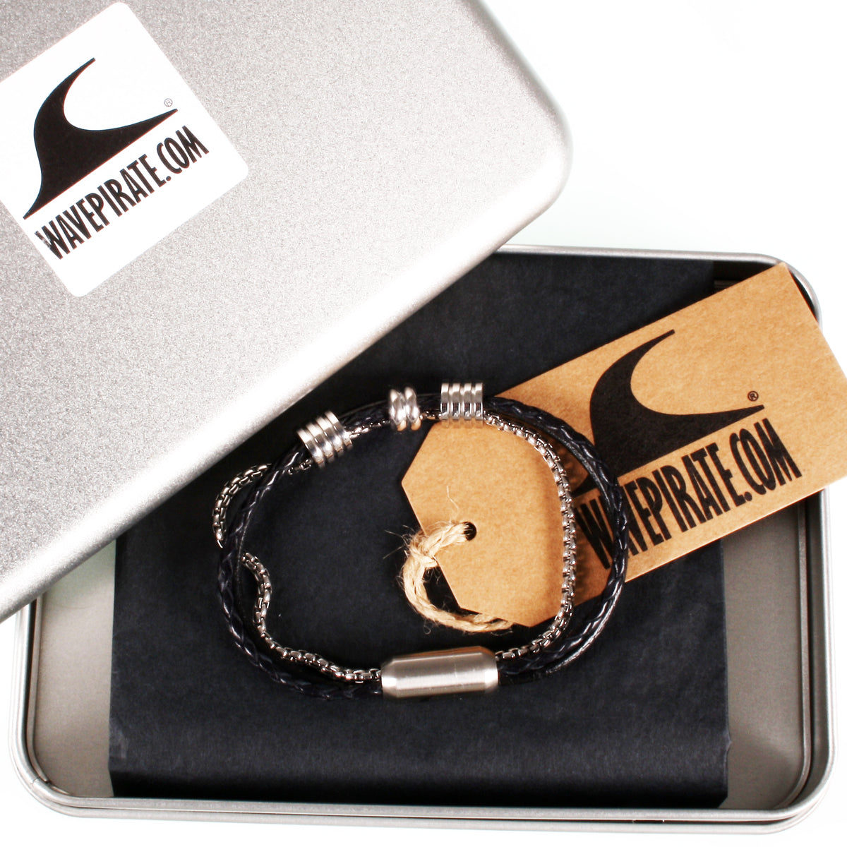 Leder-Armband-Edelstahlkette-Herren-Lex-Schwarz-geflochten-Edelstahlverschluss-geschenkverpackung-wavepirate-shop-r