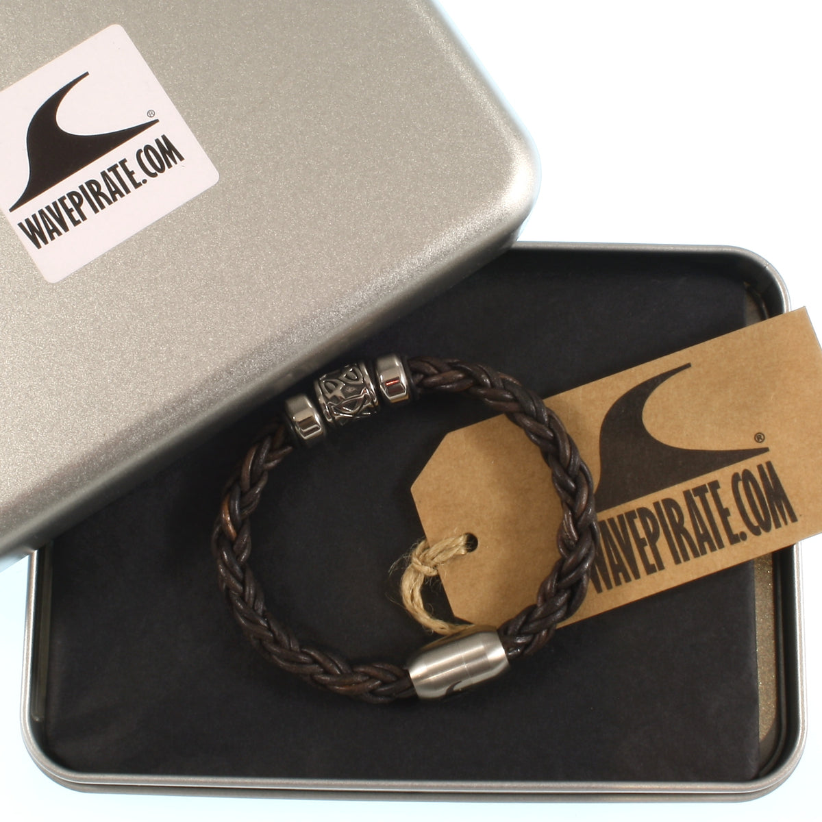 Leder-Armband-Herren-Fuerte-Shine-braun_-geflochten-Edelstahlverschluss-geschenkverpackung-wavepirate-shop-zo