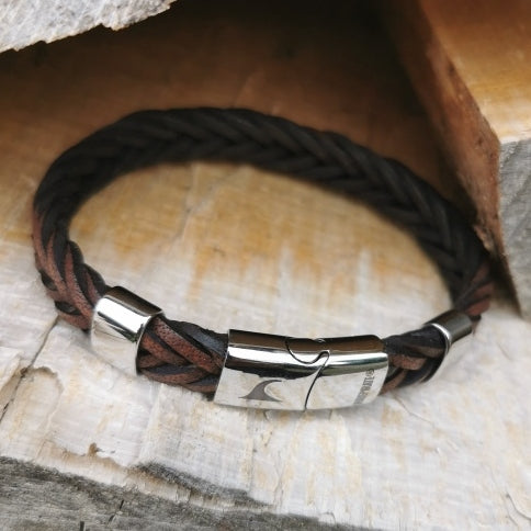 Leder-Armband-Herren-Groove-dunkelbraun-geflochten-Edelstahlverschluss-detail-wavepirate-shop-10