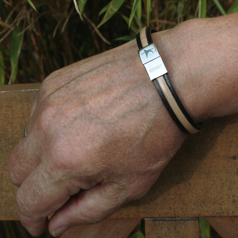 Leder-Armband-Herren-Line-schwarz-elfenbein-flach-Edelstahlverschluss-getragen-wavepirate-shop