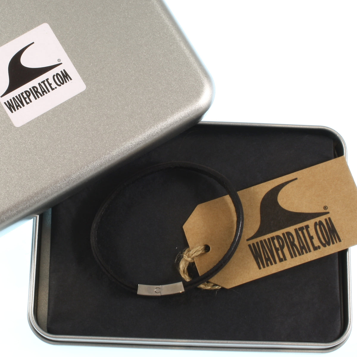Leder-Armband-Herren-Line-schwarz-grau-flach-Edelstahlverschluss-geschenkbox-wavepirate-shop