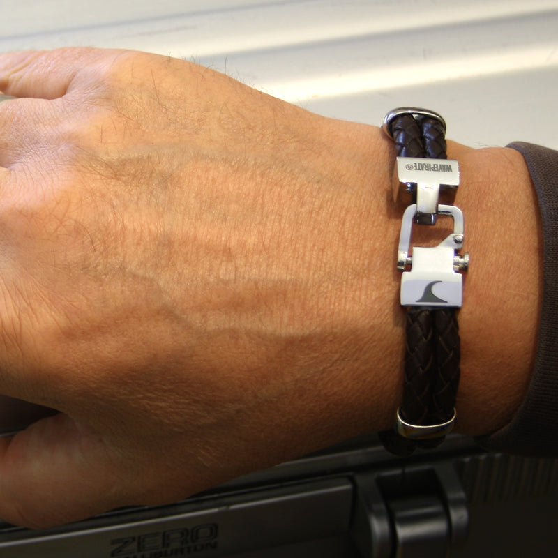 Leder-Armband-Herren-Turn-braun-geflochten-Edelstahlverschluss-getragen-wavepirate-shop-f