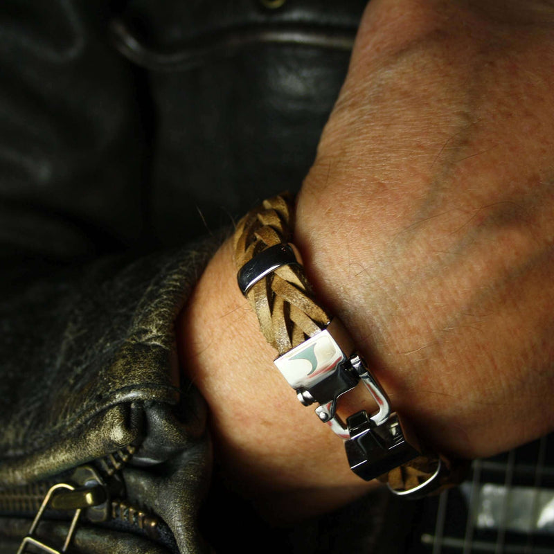 Leder-Armband-Herren-Turn-sand-geflochten-flach-Edelstahlverschluss-getragen-wavepirate-shop-f15