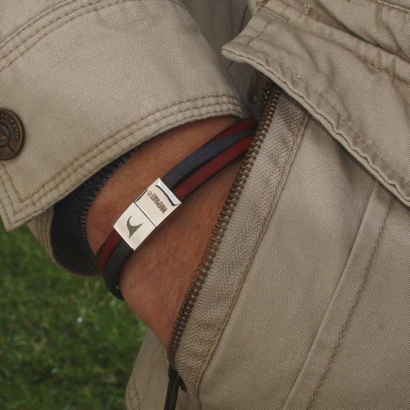 Leder-Armband-Herren-Twist-grau-mahagoni-flach-Edelstahlverschluss-getragen-wavepirate-shop