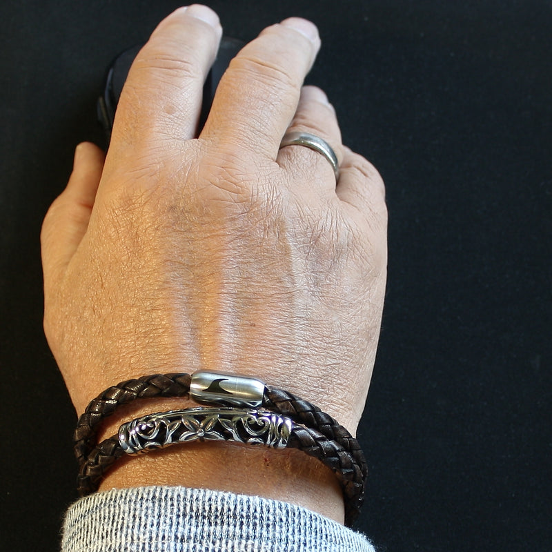 Leder-Armband-Herren-hawaii-xo-braun-Edelstahlverschluss-getragen-wavepirate-shop-f