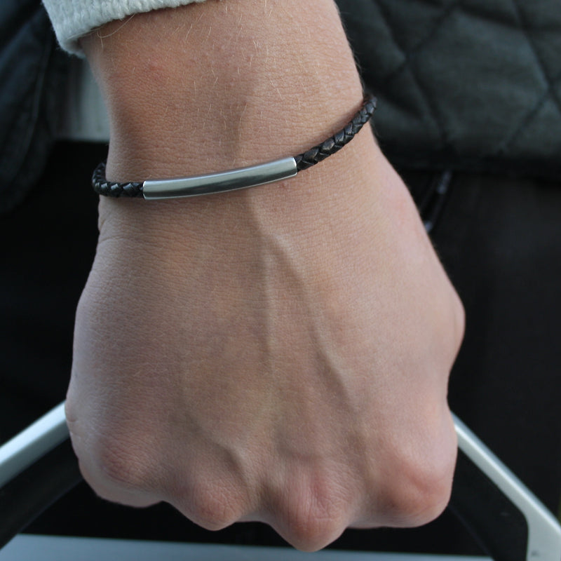 Leder-armband-Damen-herren-curve-fusskette-braun-Edelstahlverschluss-verstellbar-getragen-wavepirate-shop-f