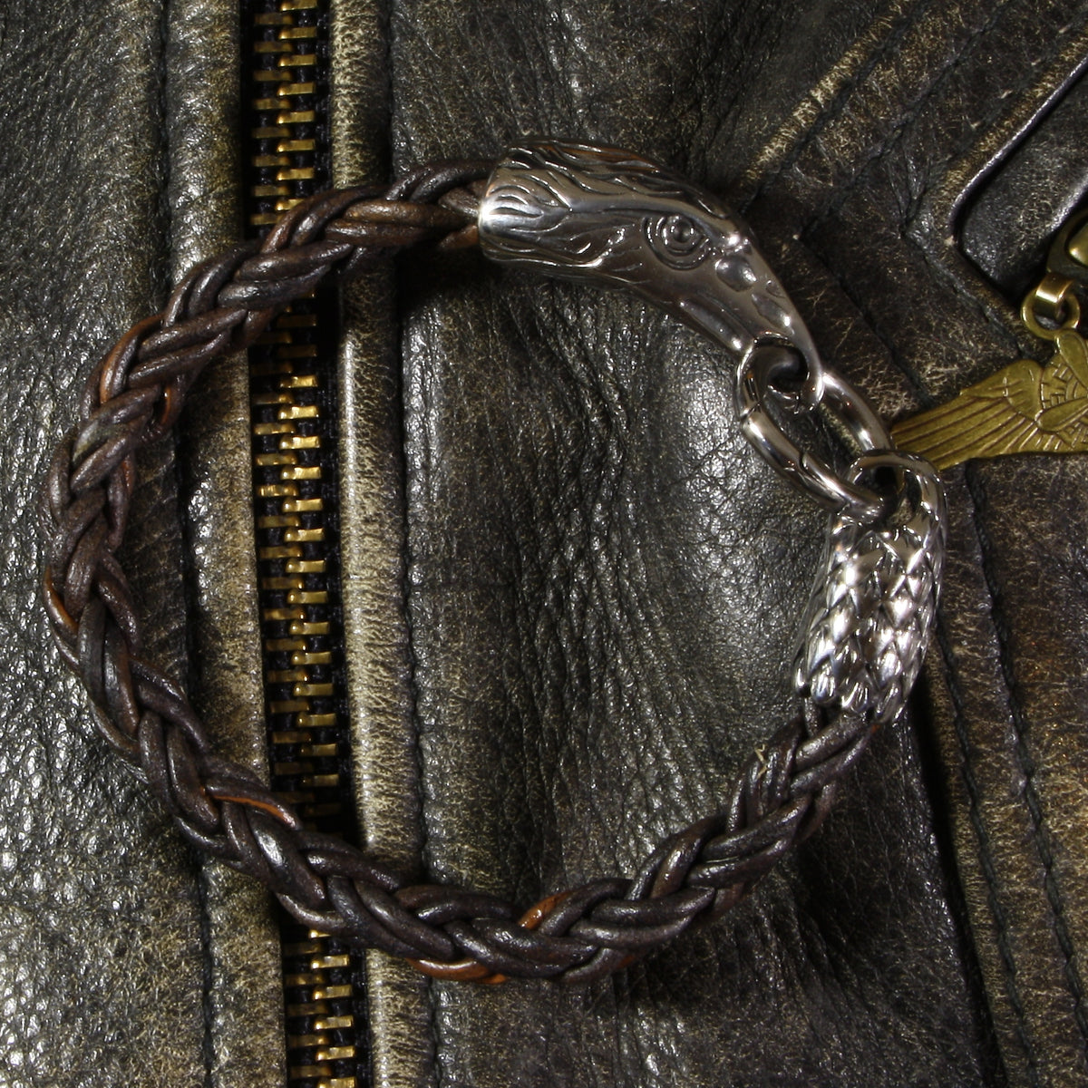 Leder-armband-Herren-eagle-adler-braun-geflochten-Edelstahlverschluss-total-wavepirate-shop-zo