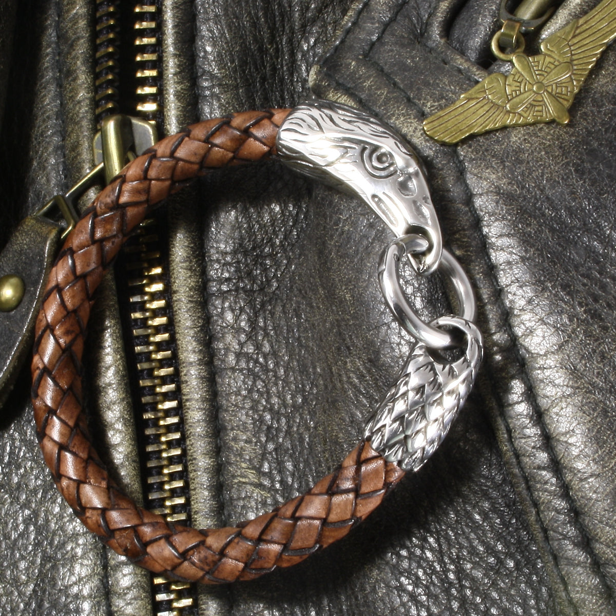 Leder-armband-Herren-eagle-adler-braun-geflochten-Edelstahlverschluss_-total-wavepirate-shop-f