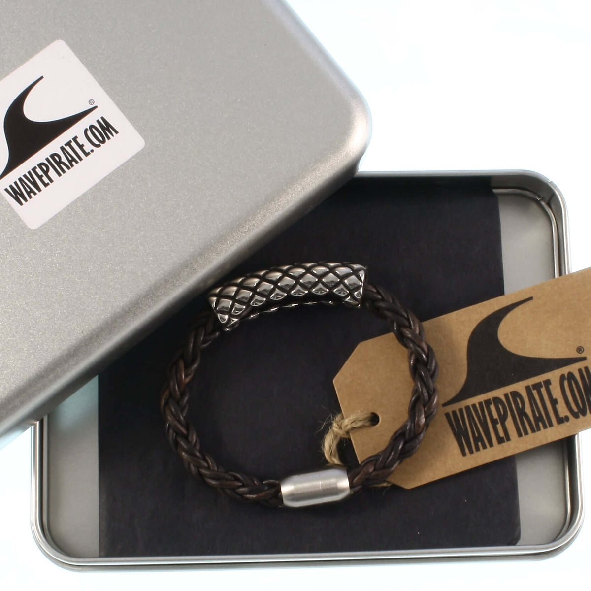 Leder-armband-Herren-max-braun-geflochten-Edelstahlverschluss-geschenkverpackung-wavepirate-shop-z