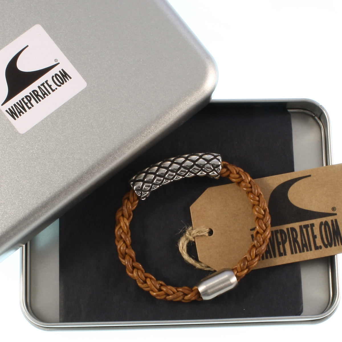 Leder-armband-Herren-max-cognac-geflochten-Edelstahlverschluss-geschenkverpackung-wavepirate-shop-z