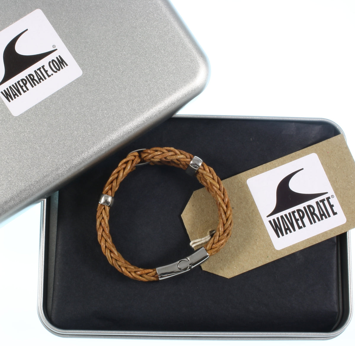 Lederarmband-Damen-roma-cognac-geflochten-Edelstahlverschluss-geschenkverpackung-wavepirate-shop-r