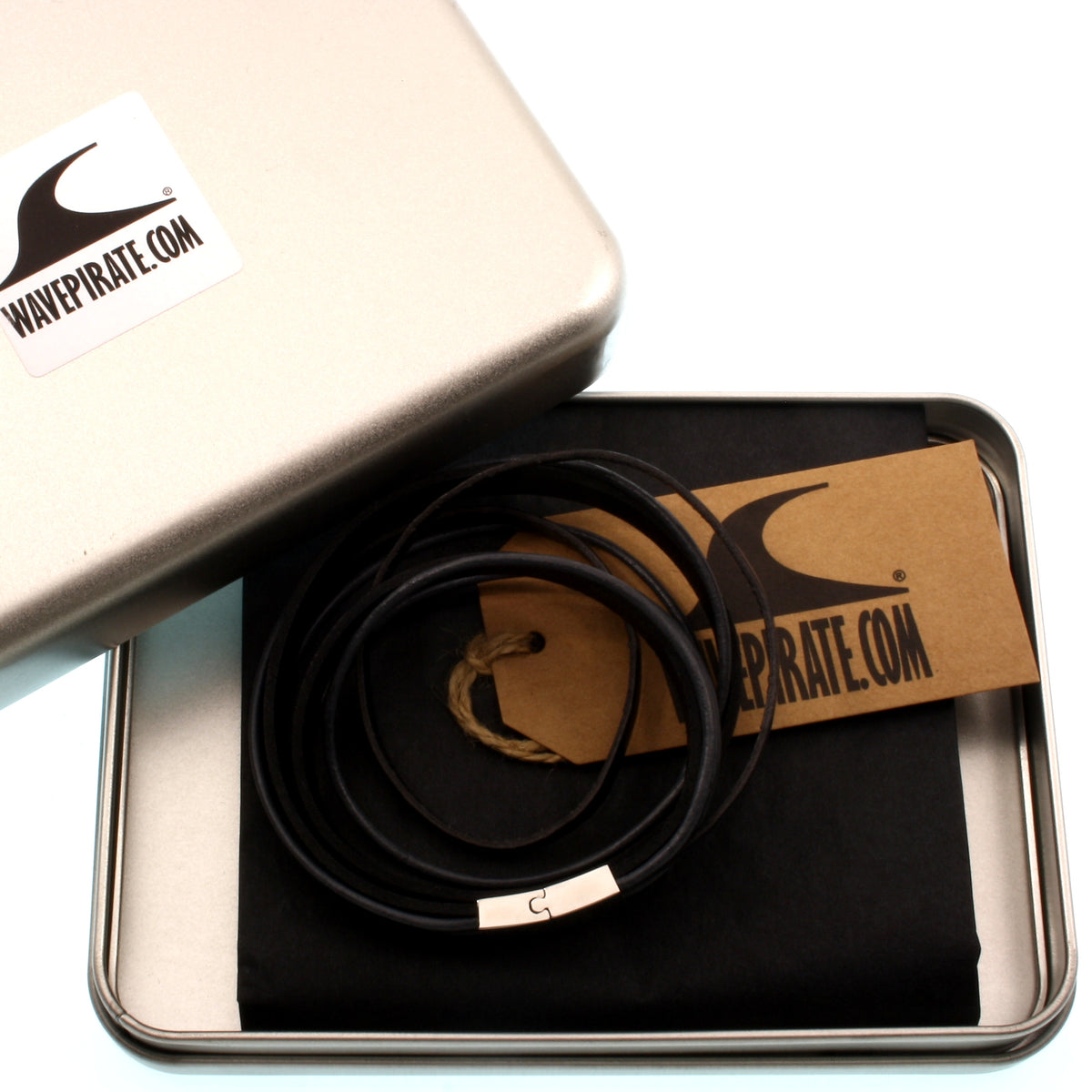 Lederarmband-Herren-Rockstar-schwarz-grau-flach-Edelstahlverschluss-geschenkverpackung-wavepirate-shop