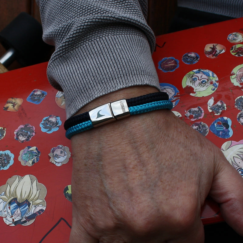 Herren-Segeltau-Armband-Tarifa-nachtblau-blau-geflochten-Edelstahlverschluss-getragen-wavepirate-shop-st