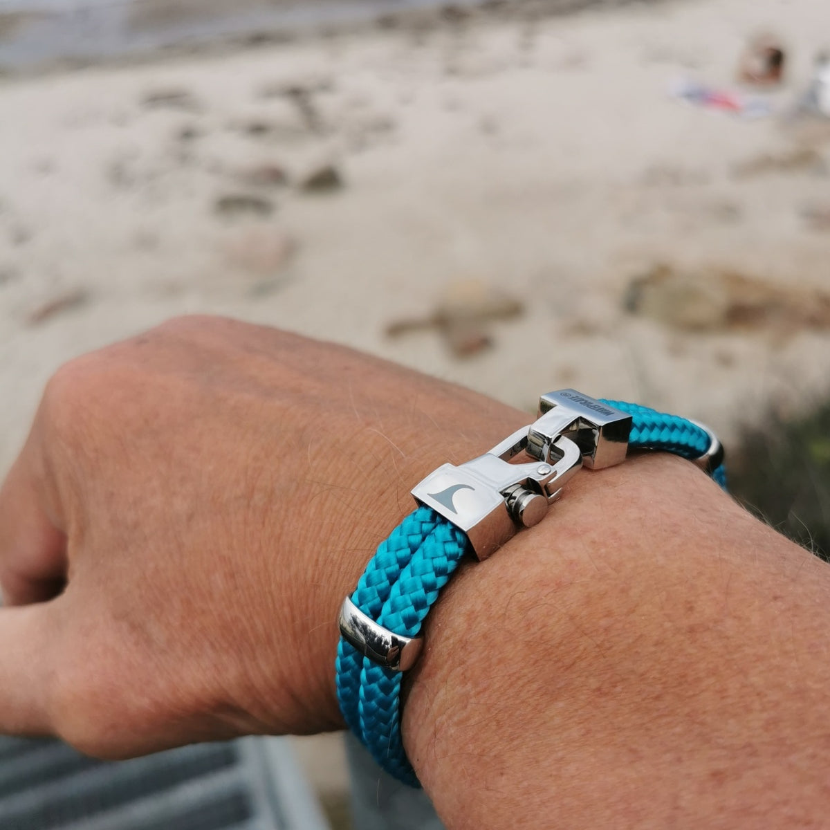 Segeltau-Armband-Herren-Turn-blau-geflochten-Edelstahlverschluss-getragen-wavepirate-shop-st