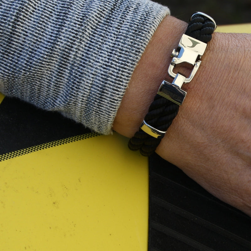 Segeltau-Armband-Herren-Turn-schwarz-geflochten-Kordel-Edelstahlverschluss-getragen-wavepirate-shop-k