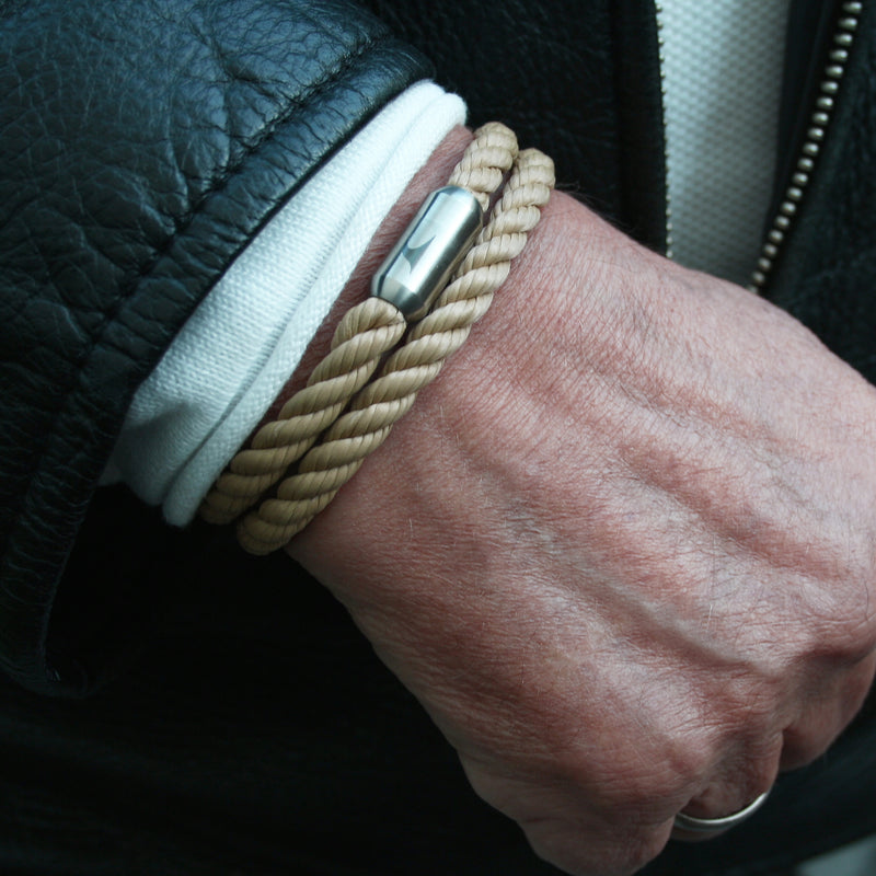 Segeltau-Armband-Herren-hawaii-beige-natur-Edelstahlverschluss-getragen-wavepirate-shop-k