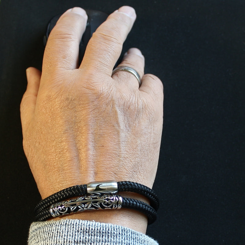 Segeltau-Armband-Herren-hawaii-xo-schwarz-silber-Edelstahlverschluss-getragen-wavepirate-shop-st