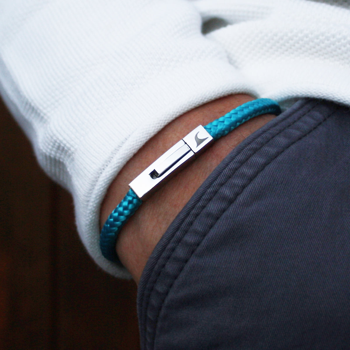 Segeltau-armband-Herren-damen-one-blau-geflochten-Edelstahlverschluss-getragen-wavepirate-shop-st