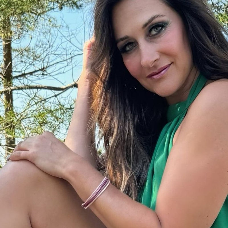 leder-armband-damen-rot-rosa-donna-riemen-Edelstahlverschluss-getragen-wavepirate-shop1