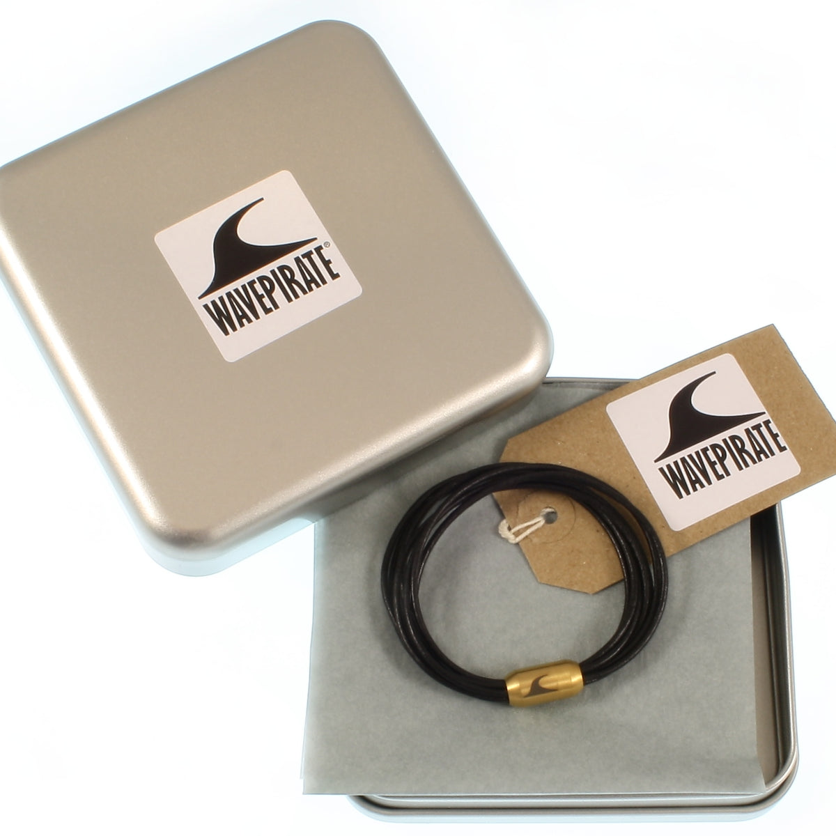 leder-armband-damen-schwarz-gold-fem-Edelstahlverschluss-geschenkverpackung-wavepirate-shop-r