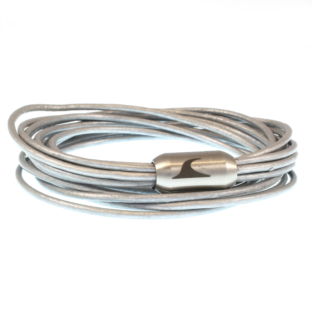 leder-armband-damen-silber-fem2-Edelstahlverschluss-vorn-wavepirate-shop-r