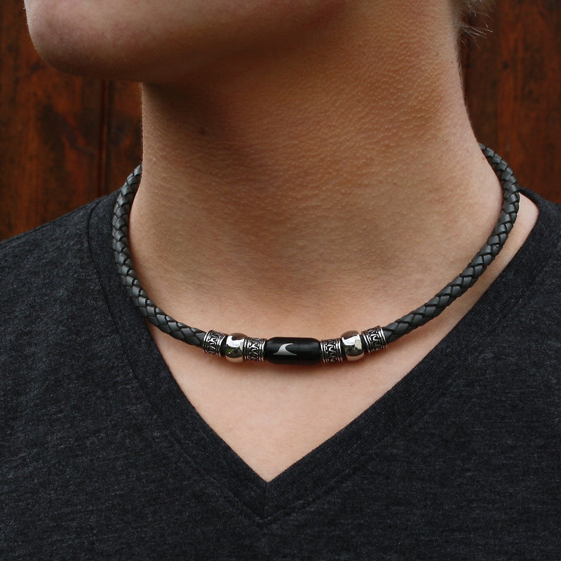 leder-halskette-Herren-damen-atoll-dunkelgrau-grau-schwarz-geflochten-Edelstahlverschluss-gertragen-wavepirate-shop-f