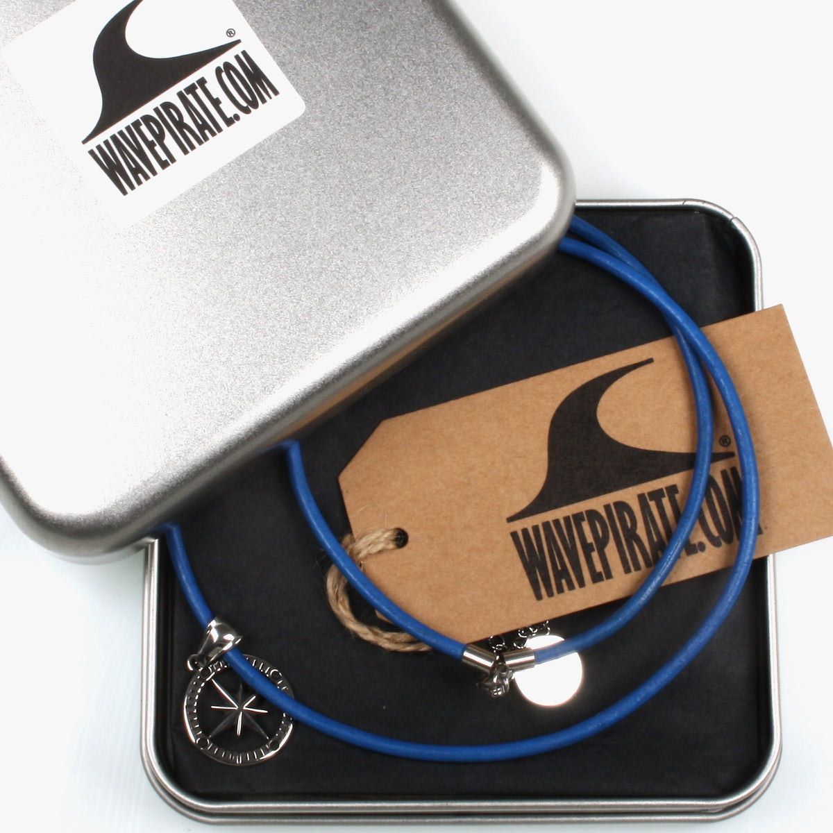 leder-halskette-Herren-damen-kompass-windrose-blau-riemen-massiv-Edelstahlverschluss-geschenkverpackung-wavepirate-shop-r