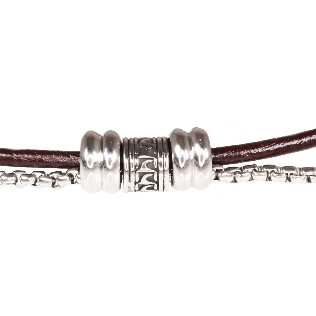 leder-halskette-herren-braun-edelstahl-les-riemen-massiv-Edelstahlverschluss-detail-wavepirate-shop-r