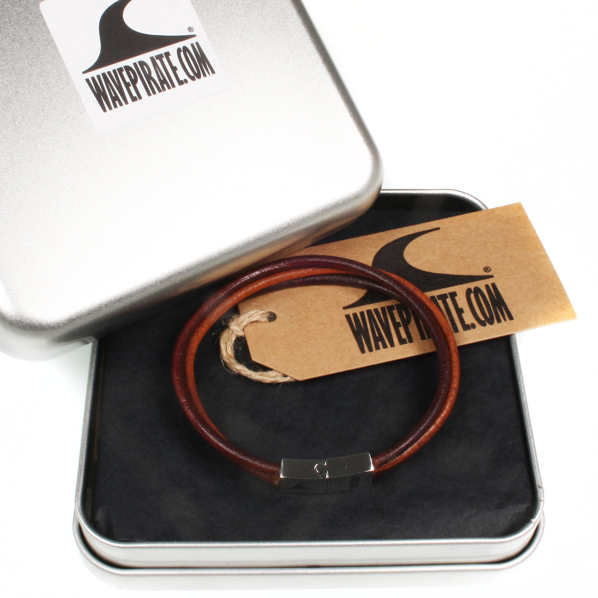 lederarmband-herren-braun-cognac-trio-massiv-Edelstahlverschluss-geschenkverpackung-wavepirate-shop-r