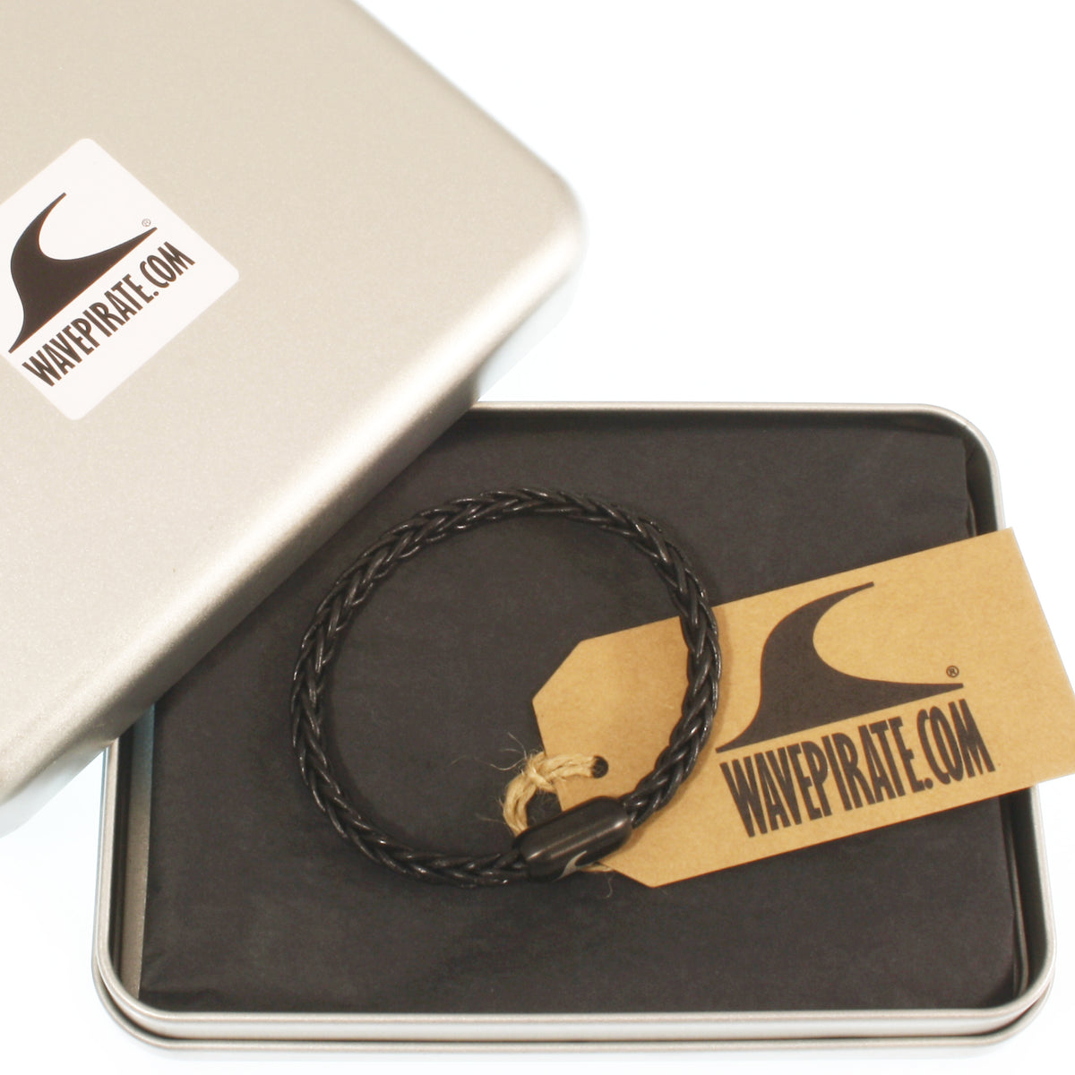 lederarmband-herren-damen-schwarz-sylt-geflochten-Edelstahlverschluss-geschenkverpackung-wavepirate-shop-8