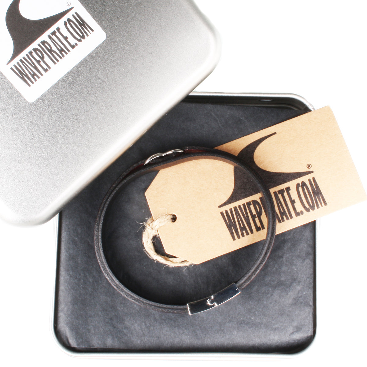 lederarmband-herren-schwarz-cognac-infinity-Edelstahlverschluss-geschenkverpackung-wavepirate-shop