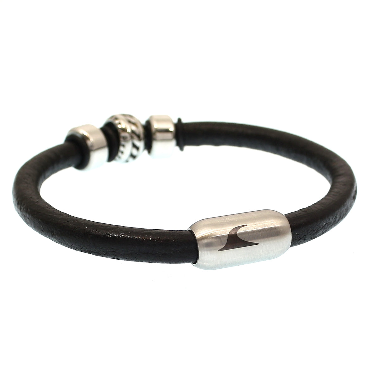 lederarmband-herren-schwarz-silber-steel-massiv-Edelstahlverschluss-vorn-wavepirate-shop-r