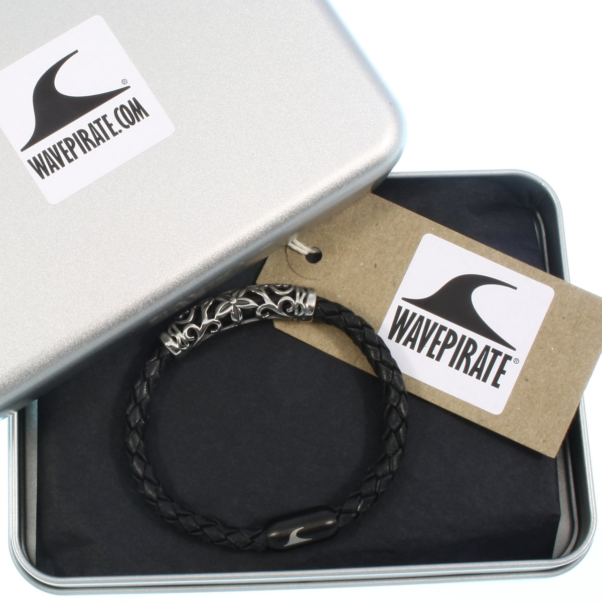 lederarmband-herren-schwarz-sw-sylt-xo-geflochten-Edelstahlverschluss-geschenkverpackung-wavepirate-shop-f